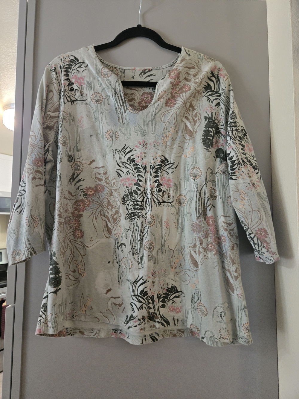 Light Gray Floral Scroll Tunic Top with Pink Accents